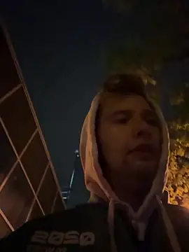 Snapshot of CDLukeLucy420 chatting on September 25, 2025, 8:23 pm CDLukeLucy420 online show from September 25, 2025, 8:23 pm