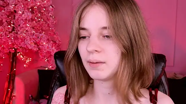 Snapshot of TinaDavil chatting on January 16, 2025, 8:46 pm TinaDavil online show from January 16, 2025, 8:46 pm