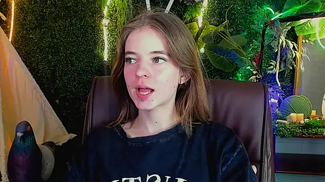 Snapshot of TinaDavil chatting on February 24, 2025, 5:42 pm TinaDavil online show from February 24, 2025, 5:42 pm