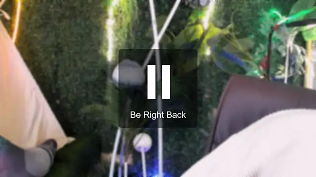 Snapshot of TinaDavil chatting on February 26, 2025, 5:17 pm TinaDavil online show from February 26, 2025, 5:17 pm