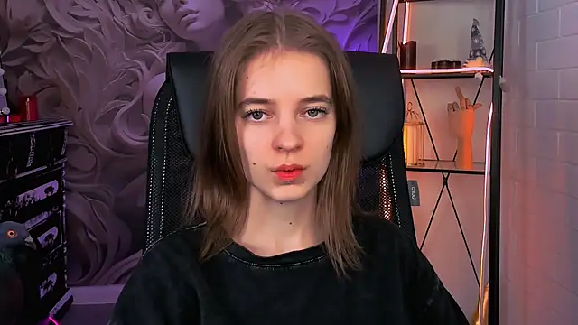 Snapshot of TinaDavil chatting on March 3, 2025, 2:04 pm TinaDavil online show from March 3, 2025, 2:04 pm