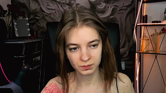 Snapshot of TinaDavil chatting on March 7, 2025, 1:07 pm TinaDavil online show from March 7, 2025, 1:07 pm