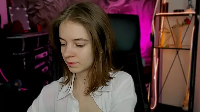 Snapshot of TinaDavil chatting on March 12, 2025, 9:12 am TinaDavil online show from March 12, 2025, 9:12 am