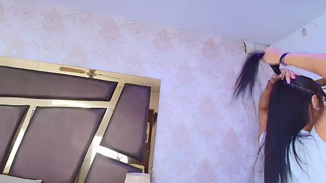 Snapshot of ZoehRoux chatting on January 29, 2025, 10:27 am ZoehRoux online show from January 29, 2025, 10:27 am