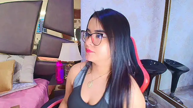 Snapshot of ZoehRoux chatting on January 30, 2025, 7:18 am ZoehRoux online show from January 30, 2025, 7:18 am