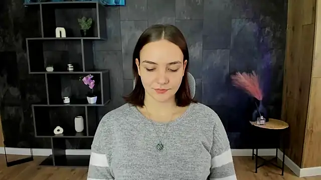 OliviaMontgomery online show from January 7, 2025, 12:31 pm