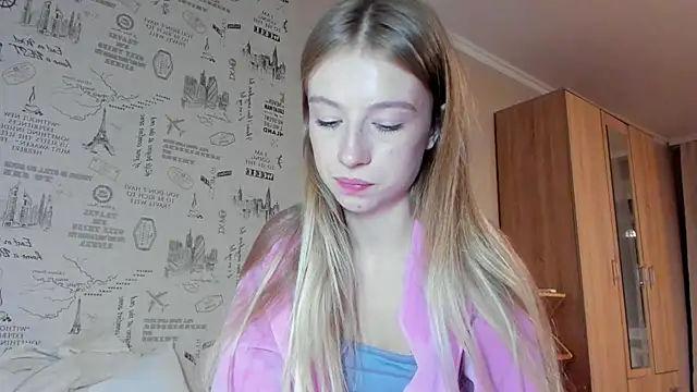 Snapshot of minidivaa_ chatting on October 13, 2025, 7:03 pm minidivaa online show from October 13, 2025, 7:03 pm