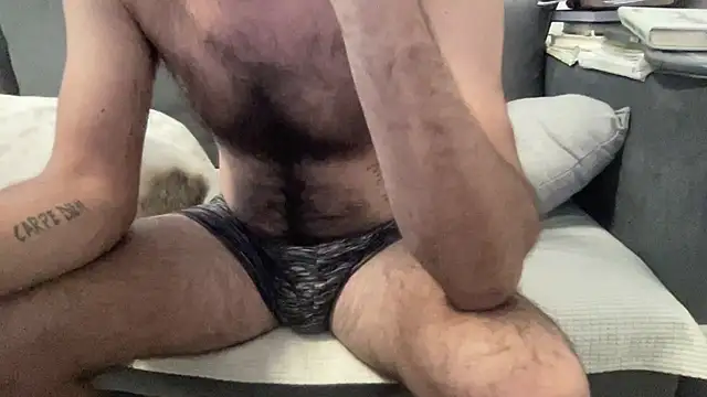 4small4inchlol online show from July 18, 2026, 4:16 am