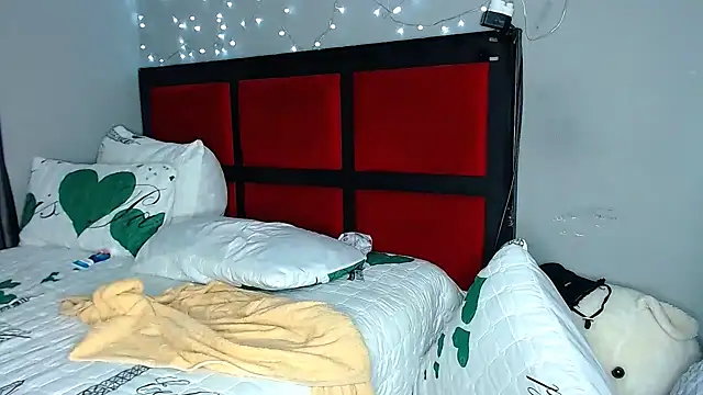 MissBigNipples online show from January 28, 2025, 12:00 pm