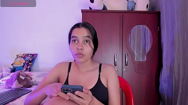 samara jonness online show from June 3, 2026, 3:31 am