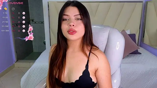 Snapshot of Sexy_paradise18_ chatting on March 8, 2025, 4:23 am Sexy paradise18 online show from March 8, 2025, 4:23 am