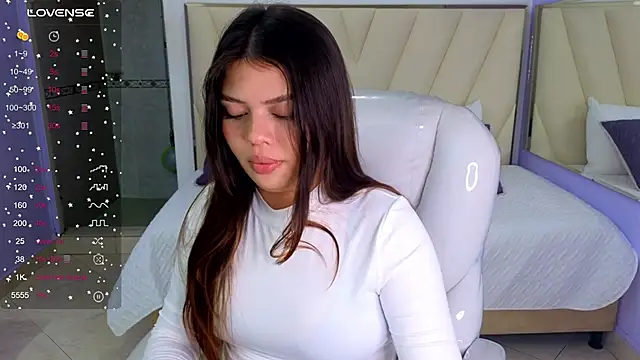 Snapshot of Sexy_paradise18_ chatting on March 18, 2025, 6:25 am Sexy paradise18 online show from March 18, 2025, 6:25 am