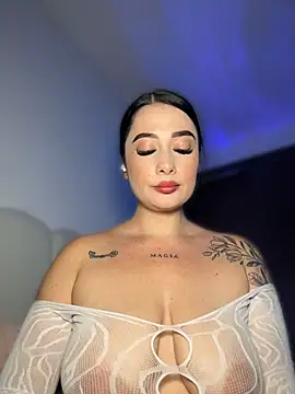 Libia James online show from July 8, 2026, 1:43 am
