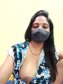 Snapshot of Simran-Simran chatting on September 21, 2025, 11:39 pm Simran-Simran online show from September 21, 2025, 11:39 pm