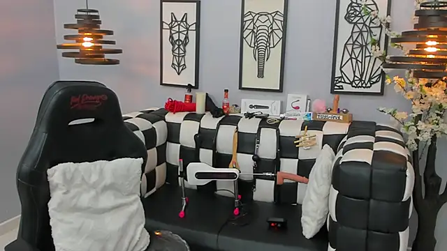 Snapshot of SARAFOXX_ chatting on January 30, 2025, 2:47 pm SARAFOXX online show from January 30, 2025, 2:47 pm