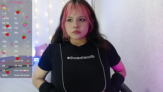 mixie cute online show from December 19, 2024, 9:49 pm