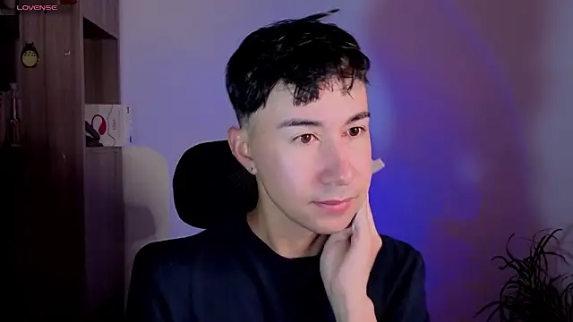 cameron cum online show from October 1, 2025, 11:38 am