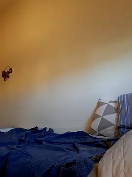 bluangelo online show from April 20, 2026, 12:52 pm