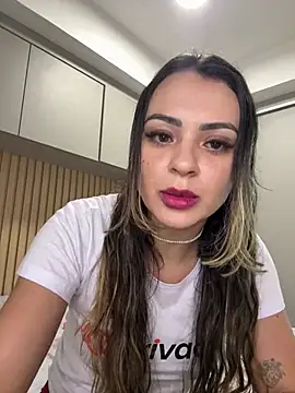 Snapshot of carol_amorim chatting on January 12, 2025, 1:32 am carol amorim online show from January 12, 2025, 1:32 am