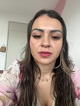 Snapshot of carol_amorim chatting on January 27, 2025, 5:58 pm carol amorim online show from January 27, 2025, 5:58 pm
