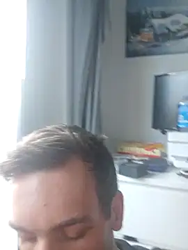 nickdtr online show from October 26, 2025, 6:30 am