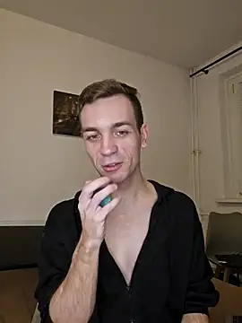 nickdtr online show from December 15, 2025, 6:01 pm