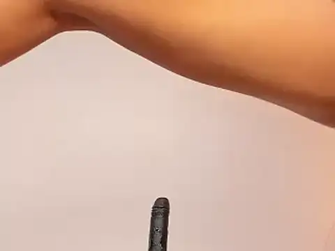 Victoriaa millers online show from February 10, 2025, 6:20 am