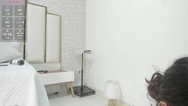 Victoriaa millers online show from March 16, 2025, 3:25 am