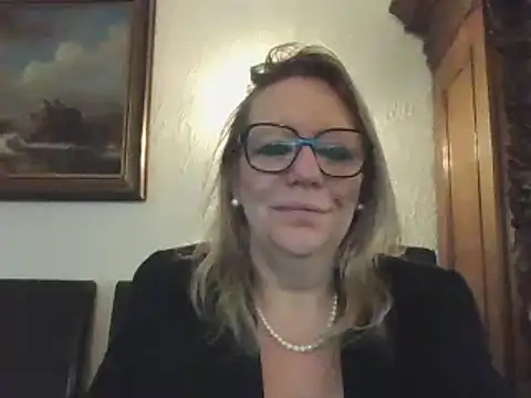 Silkesquirt online show from December 20, 2024, 8:06 am