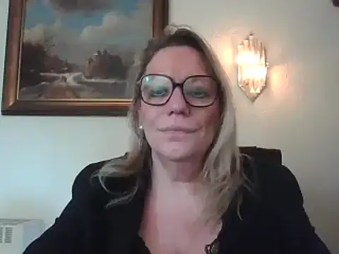 Silkesquirt online show from January 13, 2025, 10:47 am