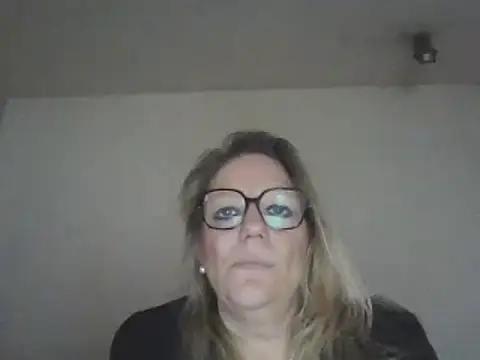 Silkesquirt online show from January 18, 2025, 9:13 am
