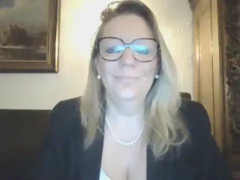 Silkesquirt online show from January 24, 2025, 7:51 am