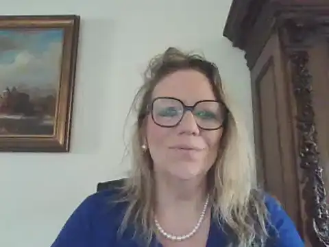 Silkesquirt online show from February 21, 2025, 7:56 am