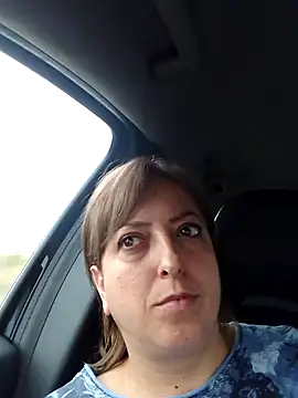 Snapshot of larylary6969 chatting on September 25, 2025, 2:32 pm larylary6969 online show from September 25, 2025, 2:32 pm