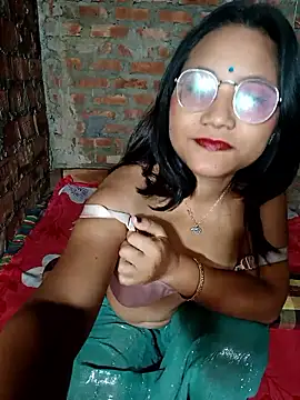 Snapshot of Cuterinki chatting on April 8, 2026, 8:31 pm Cuterinki online show from April 8, 2026, 8:31 pm