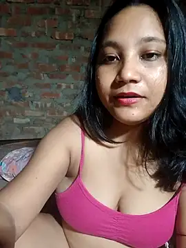 Snapshot of Cuterinki chatting on July 25, 2026, 8:39 pm Cuterinki online show from July 25, 2026, 8:39 pm