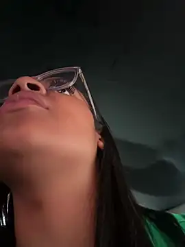 Snapshot of SussiSotto chatting on December 15, 2024, 9:53 pm SussiSotto online show from December 15, 2024, 9:53 pm