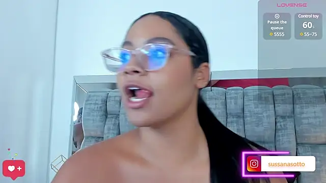 Snapshot of SussiSotto chatting on March 12, 2025, 5:38 pm SussiSotto online show from March 12, 2025, 5:38 pm