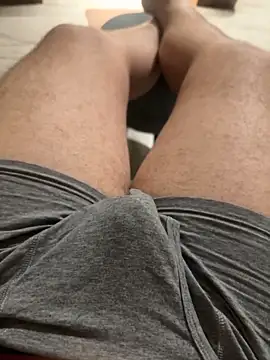 versatile guy01 online show from March 23, 2026, 6:01 pm