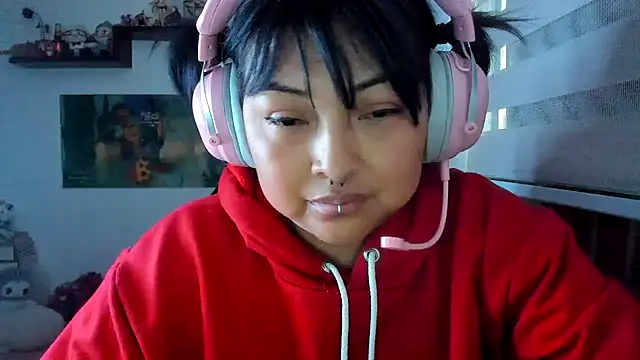 Shaddycute  online show from March 13, 2026, 11:00 pm