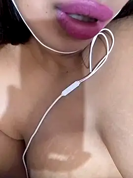 L-LOVE online show from December 12, 2024, 11:47 pm