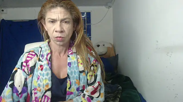 Snapshot of Antonella_borja chatting on October 24, 2025, 5:04 am Antonella borja online show from October 24, 2025, 5:04 am