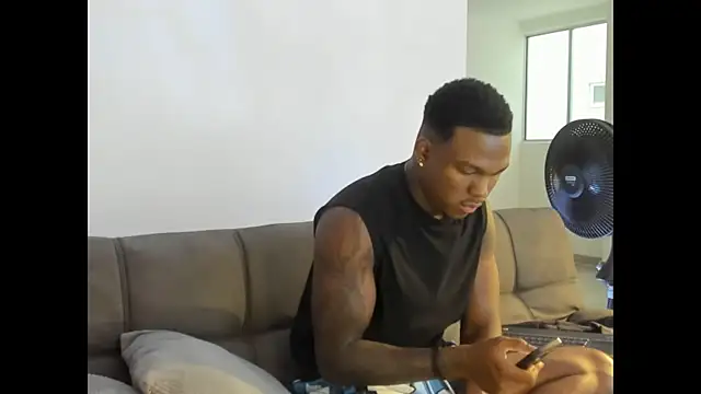 Troykhalil online show from March 12, 2026, 10:05 pm