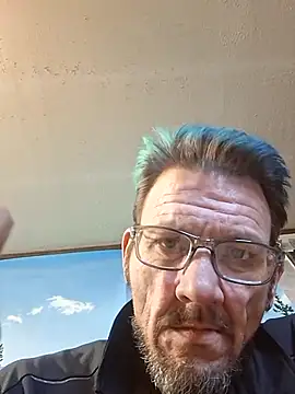 gettinit2wice online show from May 2, 2026, 3:06 pm