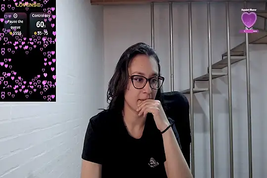 Snapshot of Jessie_Desire chatting on November 11, 2025, 2:11 am Jessie Desire online show from November 11, 2025, 2:11 am