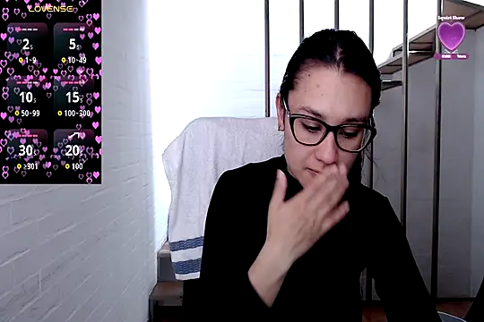 Jessie Desire online show from November 25, 2025, 5:35 pm