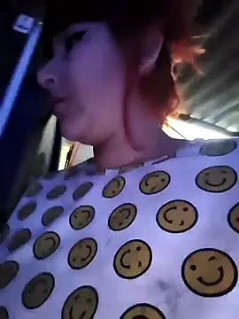 florecita9 online show from January 13, 2026, 5:51 pm