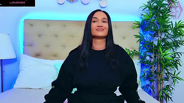 Snapshot of DaliyaArabian chatting on October 3, 2025, 12:02 pm DaliyaArabian online show from October 3, 2025, 12:02 pm