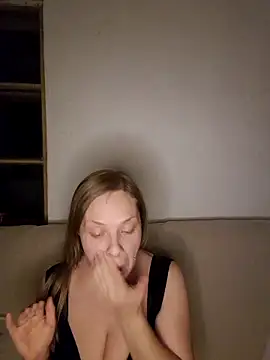 Snapshot of katiestevens chatting on October 24, 2025, 8:49 pm katiestevens online show from October 24, 2025, 8:49 pm