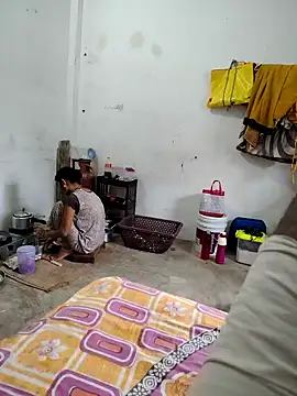 FeltedEuropium online show from October 31, 2025, 9:21 am